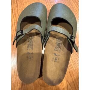 New! NWOT!  Birkenstock Birkies Green Mary Jane Clogs L7/M5